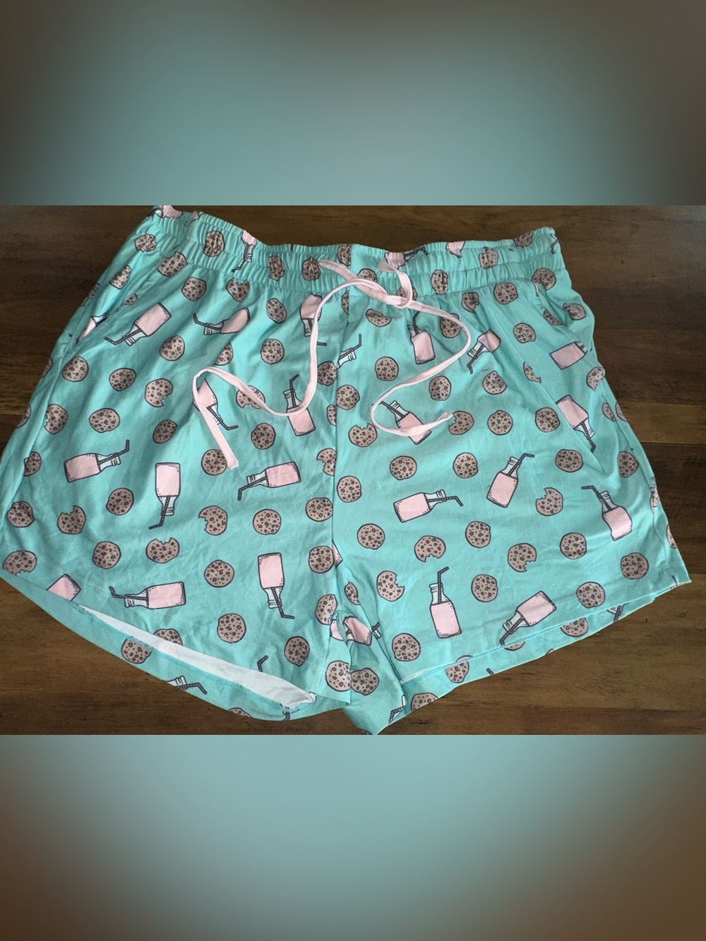 Pop Fit Cheek Boss Cookies And Milk Shorts - 2XL